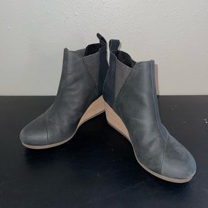 toms wedges